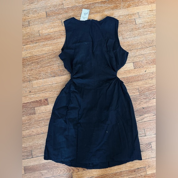 Cotton Cutout Dress - Picture 3 of 7